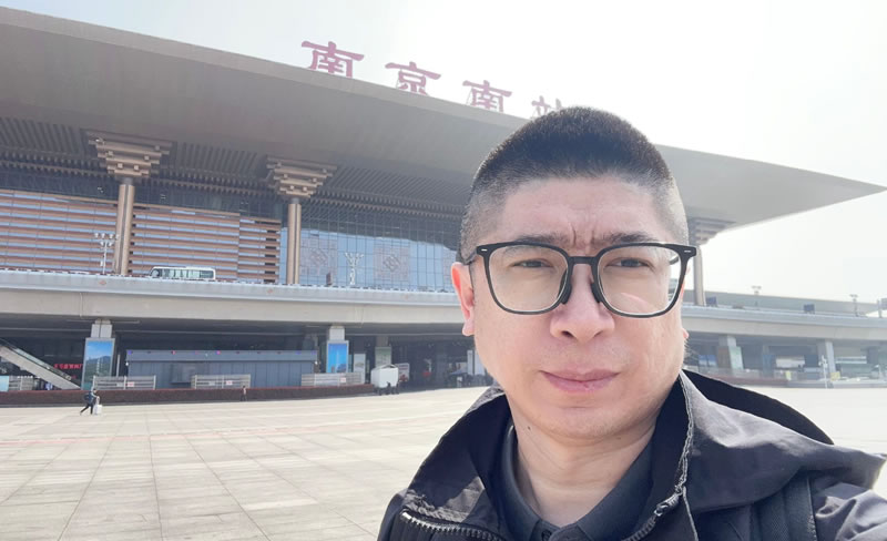 卢松松：卢松松博客17年：它在变弱，我在变强